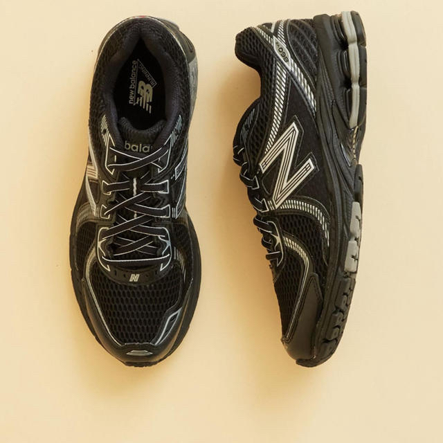 New Balance(ニューバランス)の限定newbalance 860v2 スニーカー メンズの靴/シューズ(スニーカー)の商品写真