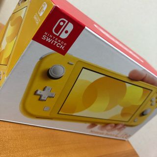 ニンテンドースイッチ(Nintendo Switch)のコメントお願いします！Switch Lite☆イエロー(携帯用ゲーム機本体)