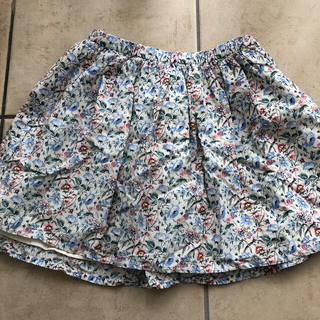 ギャップキッズ(GAP Kids)の【美品】キッズ　花柄スカート　130センチ(スカート)