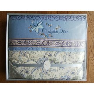 クリスチャンディオール(Christian Dior)のクリスチャンディオールChristian Dior キルトケット 150×200(布団)