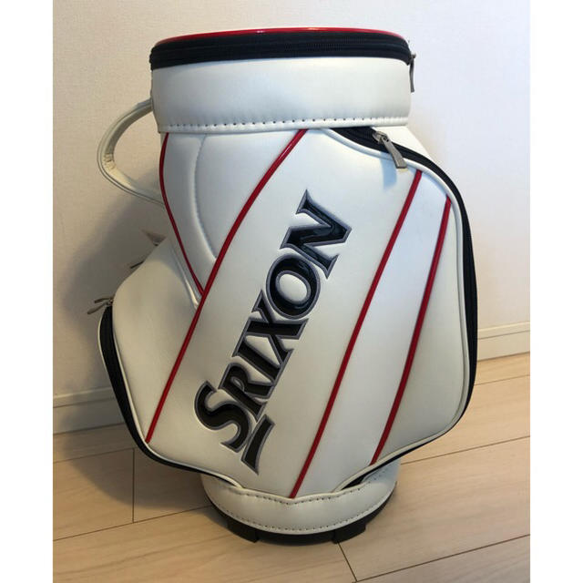 Srixon(スリクソン)の新品　スリクソンミニキャディバッグ スポーツ/アウトドアのゴルフ(バッグ)の商品写真