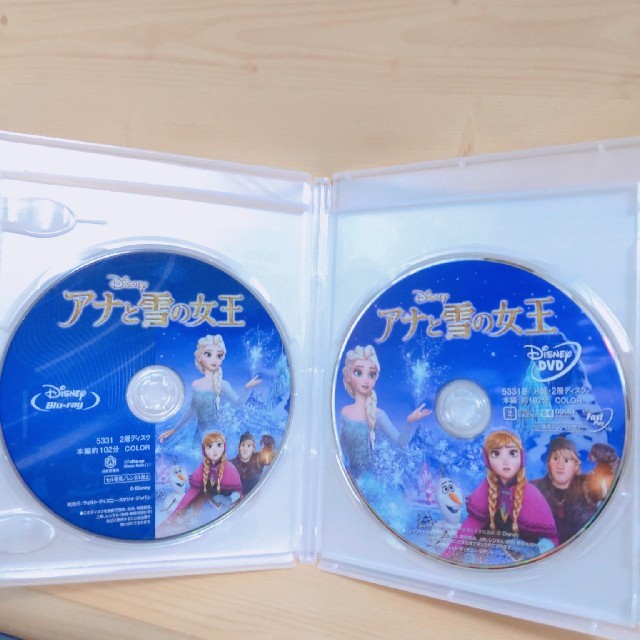 Disney(ディズニー)のアナと雪の女王　MovieNEX Blu-ray エンタメ/ホビーのDVD/ブルーレイ(舞台/ミュージカル)の商品写真