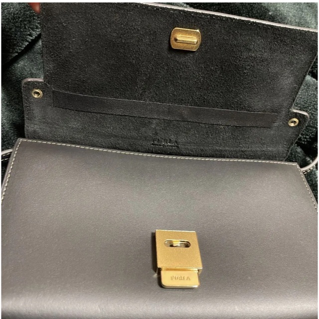 Furla(フルラ)の　FURLA LIKE MINI お財布ポシェット お財布ショルダー レディースのファッション小物(財布)の商品写真