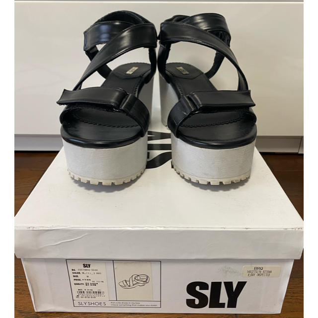 moussy(マウジー)の美品　SLY スライ　ウェッジソール　ベルクロサンダル　厚底ソール　安定 レディースの靴/シューズ(サンダル)の商品写真