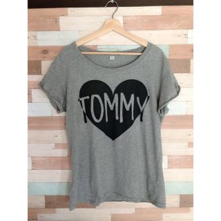 トミー(TOMMY)のTOMMY Tシャツ(Tシャツ(半袖/袖なし))