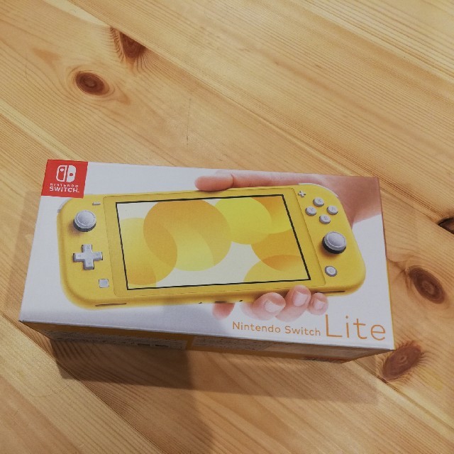 Nintendo Switch Lite イエロー