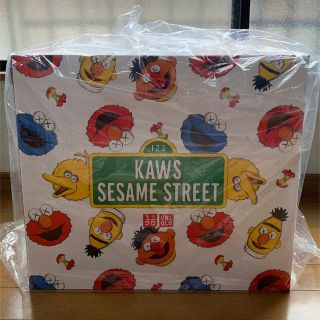 ユニクロ(UNIQLO)のKAWS SESAMI STREET ぬいぐるみ(ぬいぐるみ)