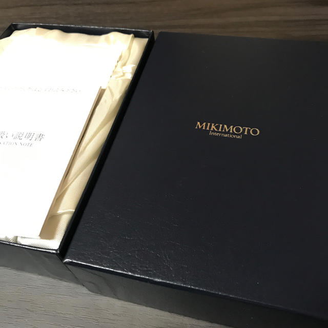 MIKIMOTO(ミキモト)の(新品未使用保証書付き)MIKIMOTO 真珠付き置き時計 インテリア/住まい/日用品のインテリア小物(置時計)の商品写真