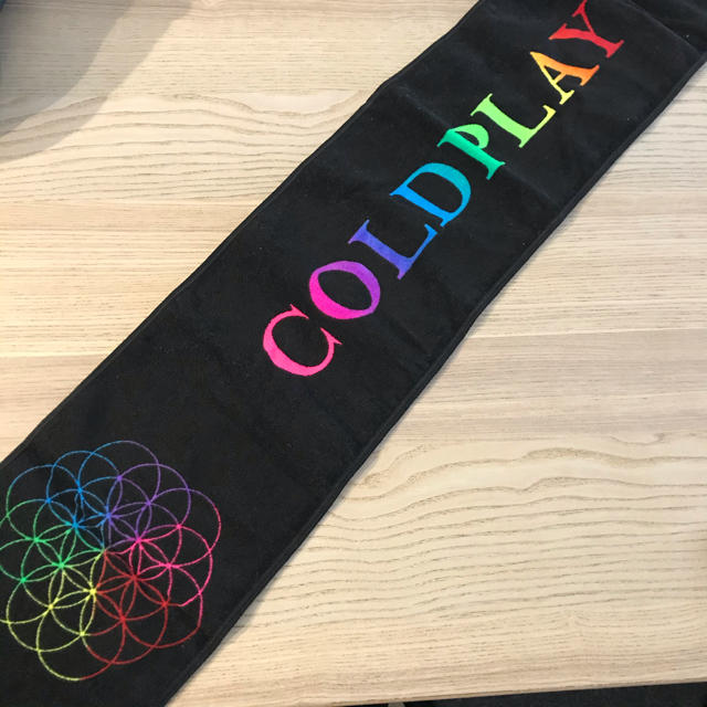 コールドプレイ　coldplay  タオル エンタメ/ホビーのタレントグッズ(ミュージシャン)の商品写真