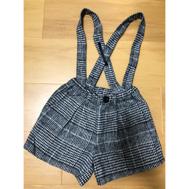 GLOBAL WORK(グローバルワーク)のGLOBAL WORKニットサロペットショートパンツ キッズ/ベビー/マタニティのキッズ服女の子用(90cm~)(パンツ/スパッツ)の商品写真