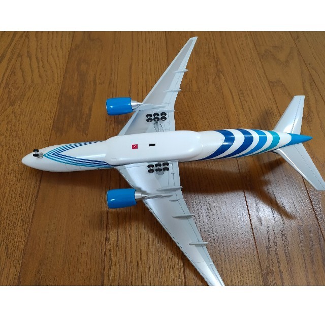 ボーイング777-200 エンタメ/ホビーのおもちゃ/ぬいぐるみ(模型/プラモデル)の商品写真