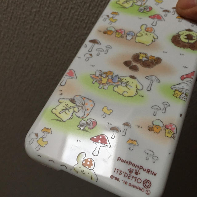 ポムポムプリン(ポムポムプリン)の中古 ポムポムプリン iPhoneケース きのこ スマホ/家電/カメラのスマホアクセサリー(iPhoneケース)の商品写真