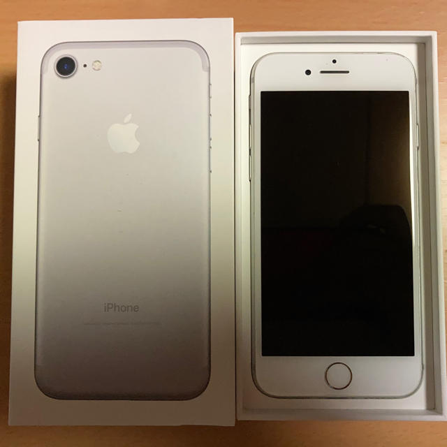 iPhone7 256GB シルバー Simフリー版-