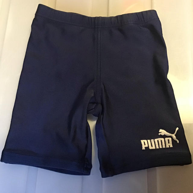 PUMA(プーマ)のPUMA キッズ  男の子  水着  130㎝  ネイビー キッズ/ベビー/マタニティのキッズ服男の子用(90cm~)(水着)の商品写真