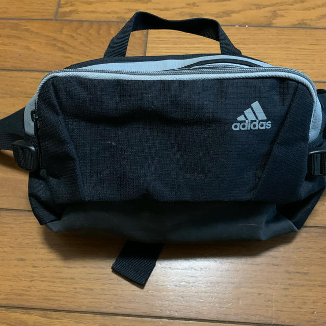 adidas(アディダス)のアディダスウエストポーチ メンズのバッグ(ウエストポーチ)の商品写真