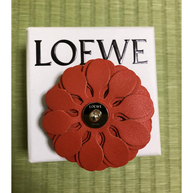 LOEWE スタットフラワー