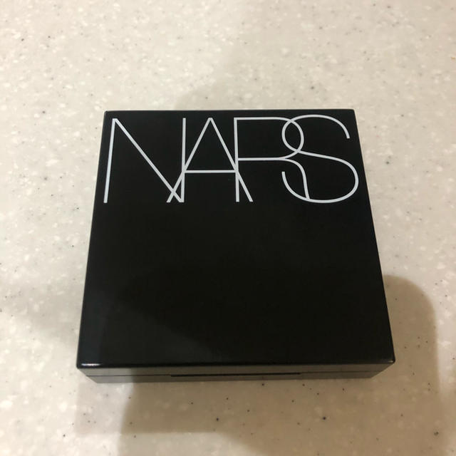 NARS ナチュラルラディアント　ロングウェア　クッションファンデーション