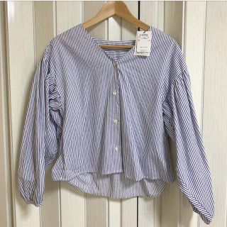 マジェスティックレゴン(MAJESTIC LEGON)のMAJESTIC LEGON  ブラウス　新品タグ付き(シャツ/ブラウス(長袖/七分))