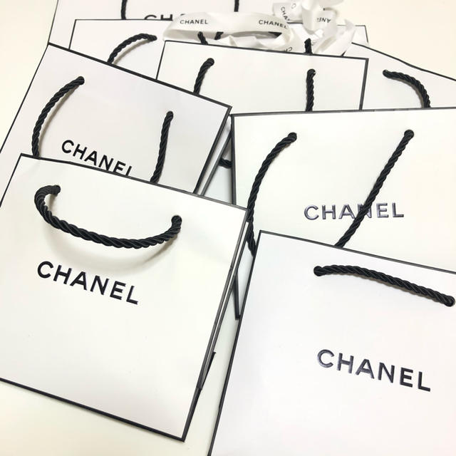 CHANEL(シャネル)のCHANEL ショップ袋 8点セット リボン付き レディースのバッグ(ショップ袋)の商品写真