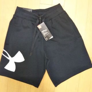 アンダーアーマー(UNDER ARMOUR)の新品　タグ付き　アンダーアーマーショートパンツ(ショートパンツ)