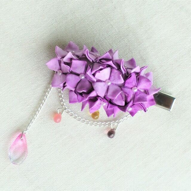 揺れる紫陽花クリップ ハンドメイドのアクセサリー(ヘアアクセサリー)の商品写真