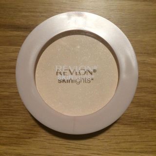 レブロン(REVLON)のREVLON プレストパウダー(フェイスパウダー)