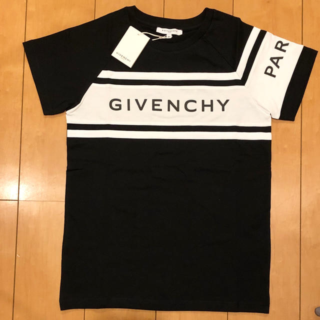 新品☆GIVENCHY ジバンシィ　Tシャツ