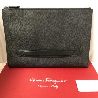 サルヴァトーレフェラガモ(Salvatore Ferragamo)のどんぐり。様専用♪ 横取り禁止です！(セカンドバッグ/クラッチバッグ)