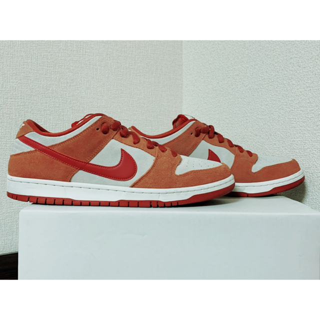 NIKE(ナイキ)のナイキ　ダンク　dunk low メンズの靴/シューズ(スニーカー)の商品写真