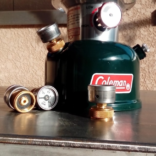 Coleman(コールマン)のコールマン ランタン用 圧力計フィラーキャップ スポーツ/アウトドアのアウトドア(ライト/ランタン)の商品写真