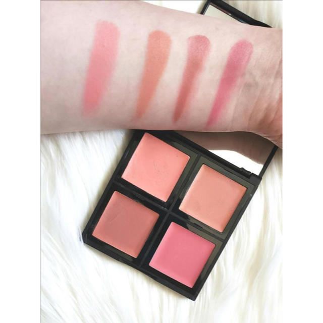 elf(エルフ)のelf Cream Blush Palette エルフクリームチークパレット コスメ/美容のベースメイク/化粧品(チーク)の商品写真