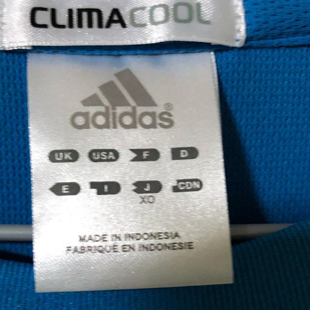 adidas(アディダス)のアディダス長袖シャツ スポーツ/アウトドアのトレーニング/エクササイズ(トレーニング用品)の商品写真