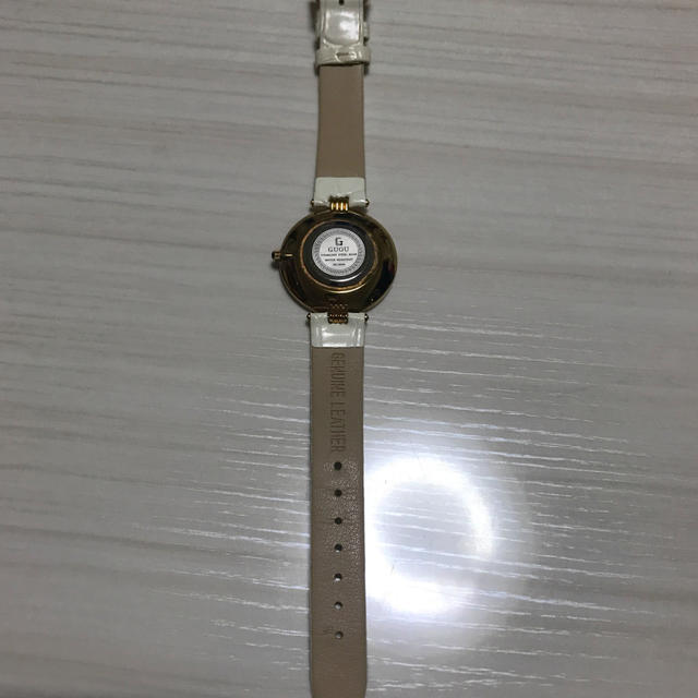 SWAROVSKI(スワロフスキー)の掘り出し物😳  デザイン時計  スワロ💎 レディースのファッション小物(腕時計)の商品写真