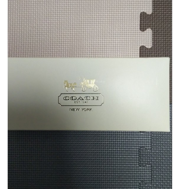 COACH(コーチ)のCOACH ペアマグカップ新品未使用 インテリア/住まい/日用品のキッチン/食器(グラス/カップ)の商品写真