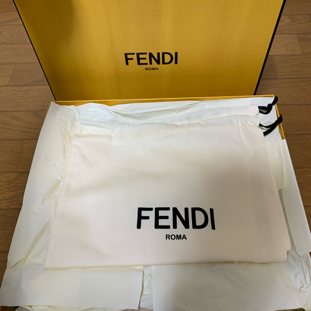 fendi FENDI フェンディ カーリグラフィーチェルシーブーツ　ブラック