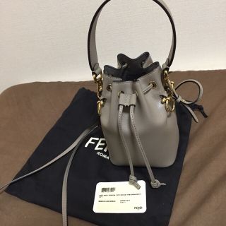 フェンディ(FENDI)のフェンディ  モントレゾール(ショルダーバッグ)