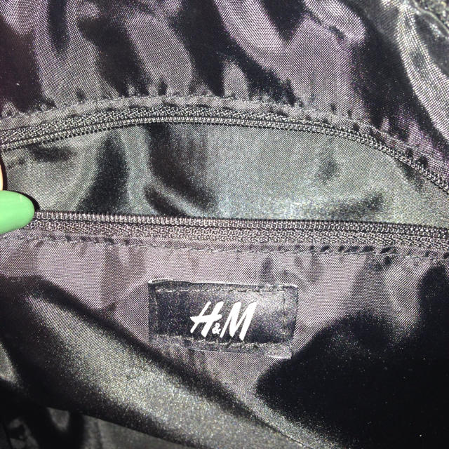 H&M(エイチアンドエム)のH&M♡ラウンドバック レディースのバッグ(ハンドバッグ)の商品写真