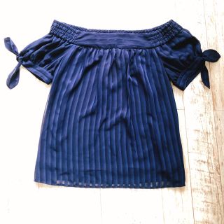 トッコ(tocco)の【美品】tocco リボンカットソー(カットソー(半袖/袖なし))