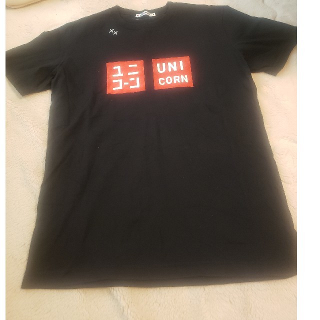 UNIQLO(ユニクロ)の期間限定　ユニコーン　再結成記念　黒Tシャツ　UNIQLOコラボ エンタメ/ホビーのタレントグッズ(ミュージシャン)の商品写真