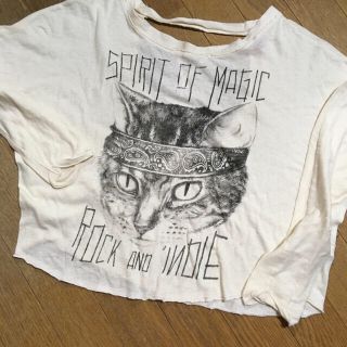 エイチアンドエム(H&M)の猫柄　Tシャツ(カットソー(長袖/七分))