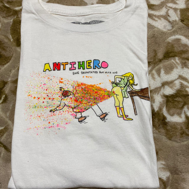 ANTIHERO(アンチヒーロー)のANTI HERO アンタイヒーロー　tシャツ　L 白 オールドスクール メンズのトップス(Tシャツ/カットソー(半袖/袖なし))の商品写真