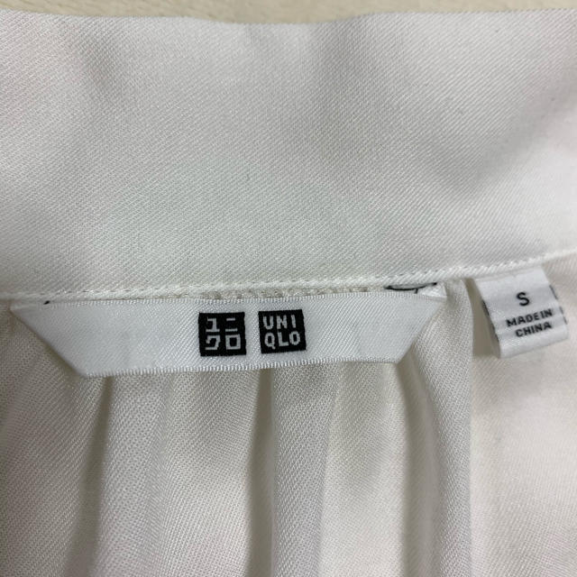 UNIQLO(ユニクロ)のユニクロ　ボウタイブラウス　白　Sサイズ レディースのトップス(シャツ/ブラウス(長袖/七分))の商品写真