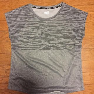 キットソン(KITSON)のＫＩＴＳＯＮグレーＴシャツ(Tシャツ(半袖/袖なし))