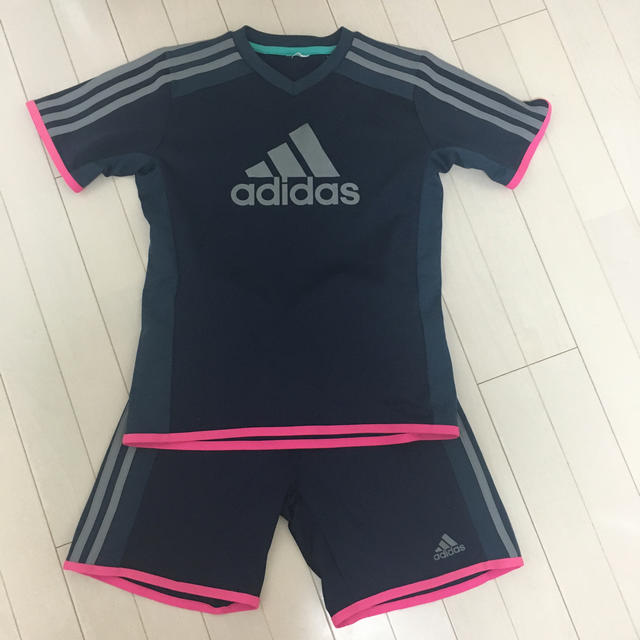 adidas(アディダス)のサッカー150 上下 キッズ/ベビー/マタニティのキッズ服男の子用(90cm~)(Tシャツ/カットソー)の商品写真