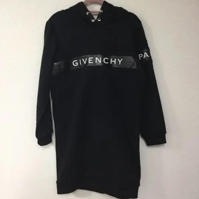 GIVENCHY(ジバンシィ)のGIVENCHY♡パーカー スウェット レディースのトップス(パーカー)の商品写真