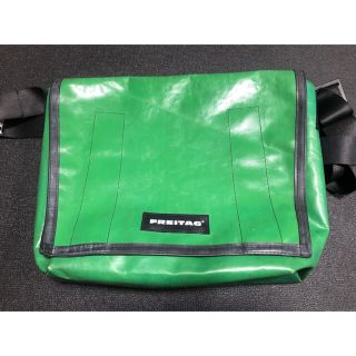 フライターグ(FREITAG)の美品　単色　フライターグ(メッセンジャーバッグ)