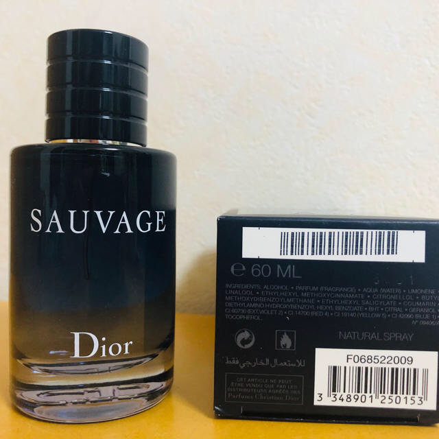 Dior(ディオール)のディオール ソヴァージュ オードゥ トワレ 60ml コスメ/美容の香水(香水(男性用))の商品写真