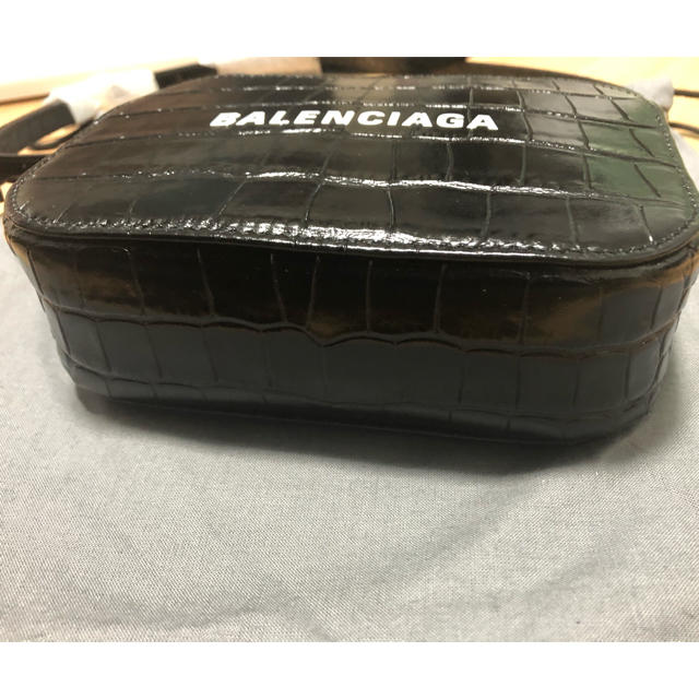 Balenciaga(バレンシアガ)の★限界価格★ バレンシアガ　エブリデイ　クロコダイル　ショルダーバッグ レディースのバッグ(ショルダーバッグ)の商品写真