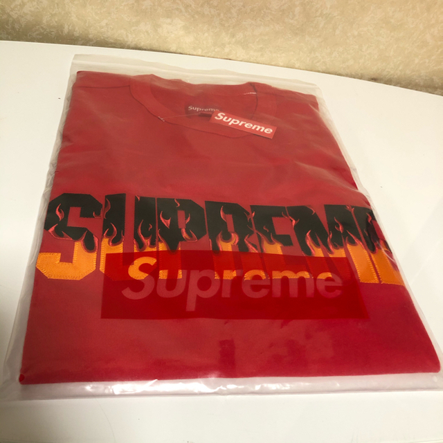 Supreme(シュプリーム)のM 19aw Supreme Flame S/S Tee シュプリーム fw  メンズのトップス(Tシャツ/カットソー(半袖/袖なし))の商品写真