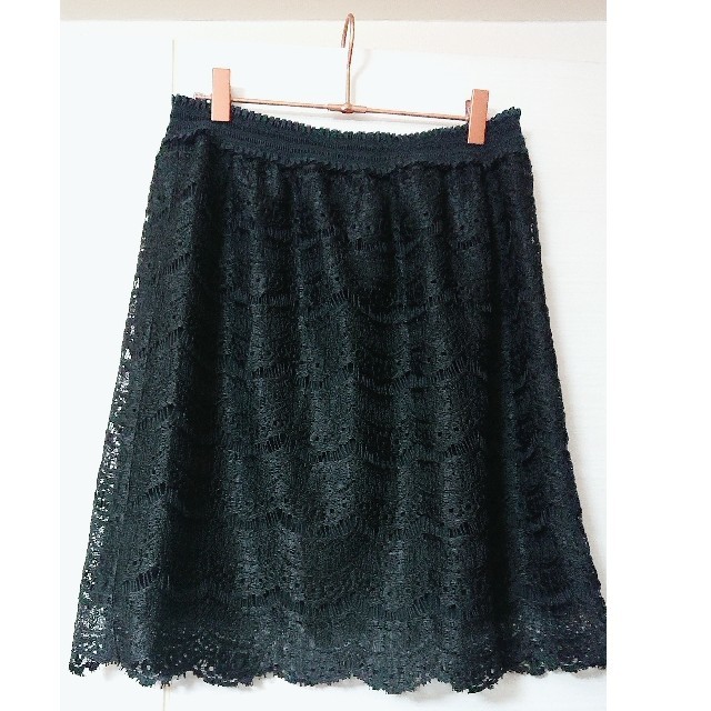 Belluna(ベルーナ)の黒総レースタイトスカート レディースのスカート(ひざ丈スカート)の商品写真